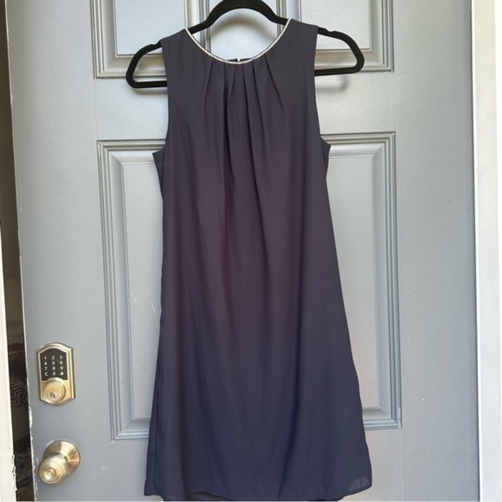 H&M womenās navy blue sleeveless dress size 6